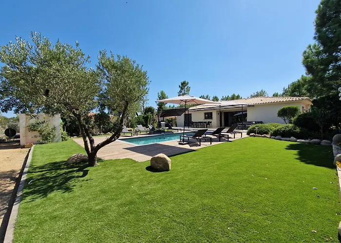 Alvalmax Villa
